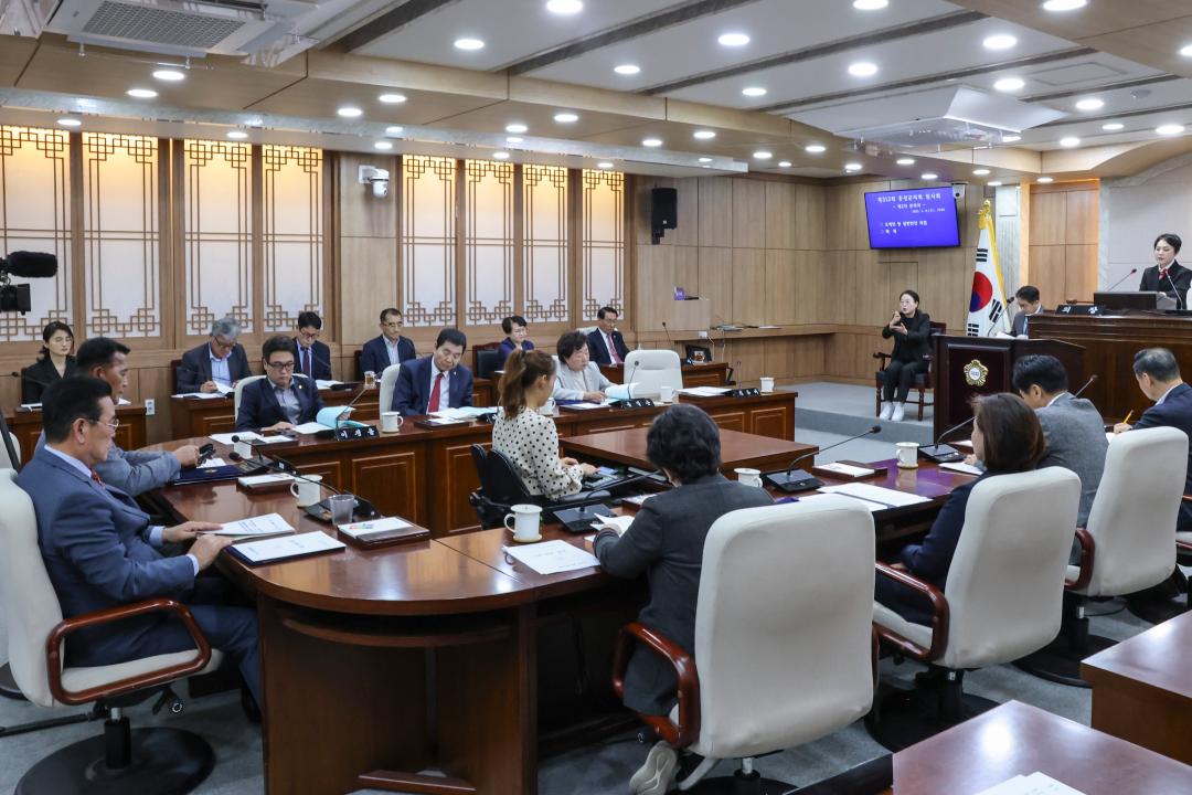 '2025. 5. 9.(금) 보도자료_제312회 홍성군의회 임시회 폐회' 게시글의 사진(3) '붙임 1-2. 폐회 전체사진 2.jpg'