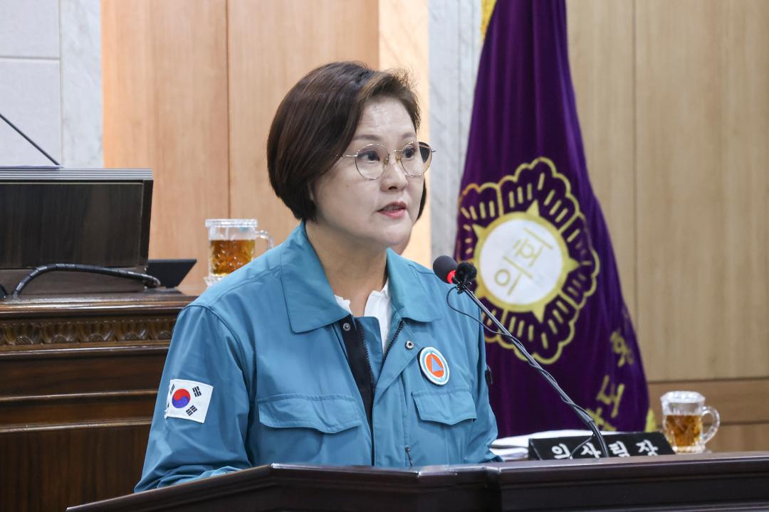 '2025. 7. 17.(목) 보도자료_홍성군의회, 내포신도시 주정차 단속 유예 촉구 건의안 채택' 게시글의 사진(3) '첨부 3-5. 건의안 설명 사진 2_최선경 의원.jpg'