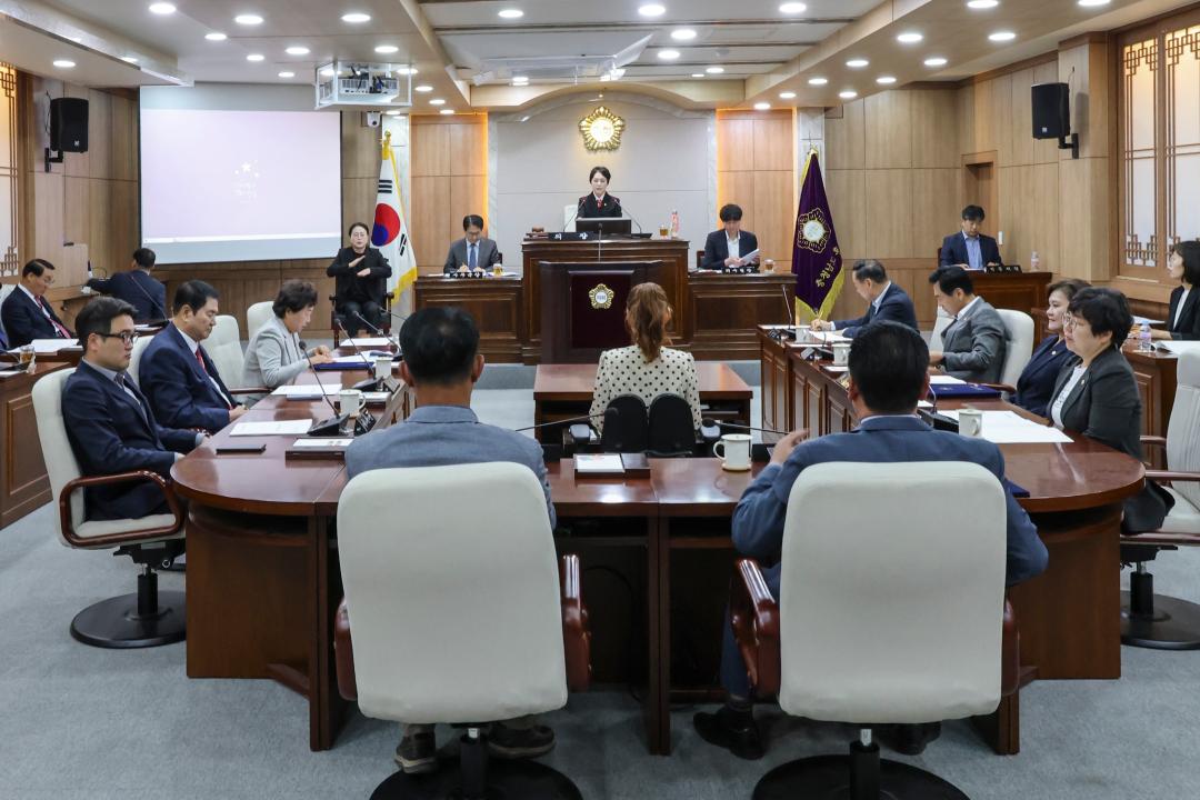 '2025. 5. 9.(금) 보도자료_제312회 홍성군의회 임시회 폐회' 게시글의 사진(2) '붙임 1-1. 폐회 전체사진 1.jpg'