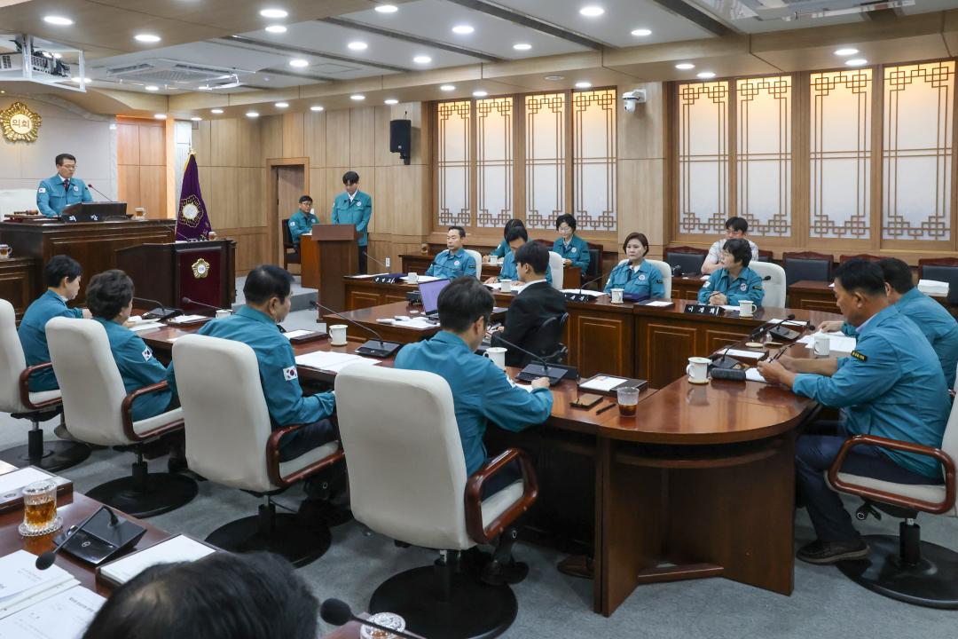 '2025. 7. 17.(목) 보도자료_제314회 홍성군의회 임시회 개회' 게시글의 사진(4) '첨부 1-4. 전체사진 2_본회의장.jpg'