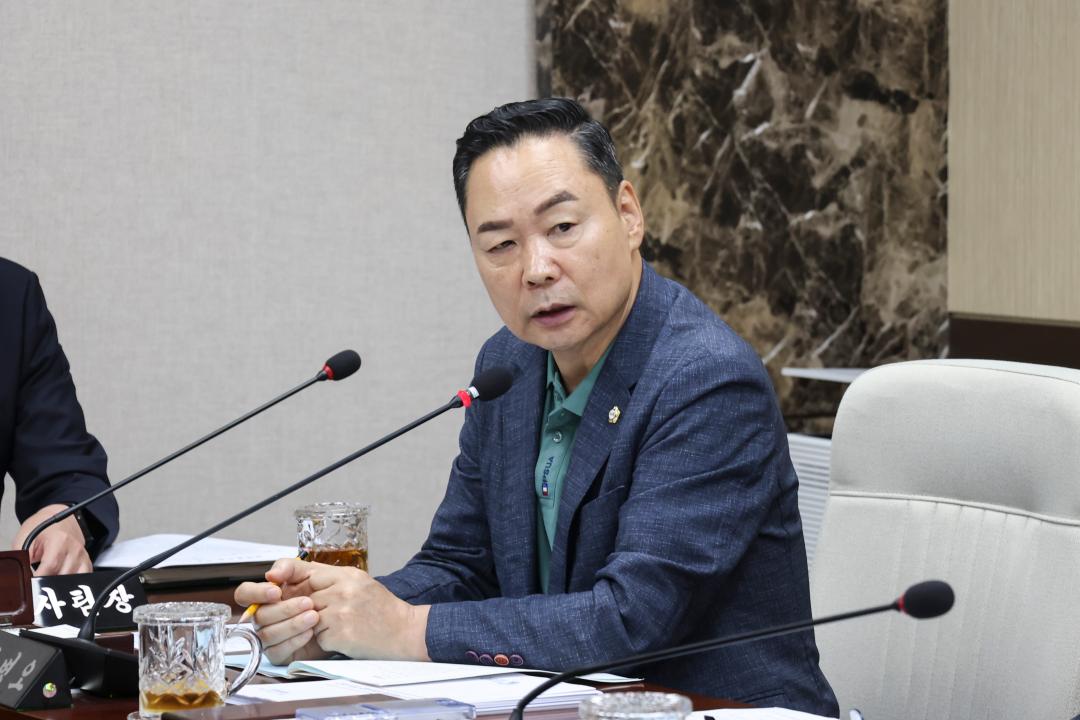 '2025.09.02.(화) 제6회 정책협의회' 게시글의 사진(11) '문병오 의원.jpg'