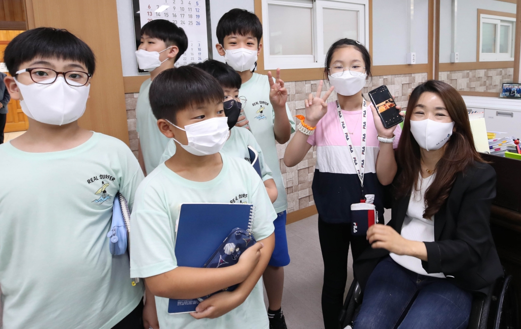 '2021.06.24(목)-홍주 초등학교 4학년 학생들, 의회 방문 ' 게시글의 사진(1) 'IMGL0093.jpg'