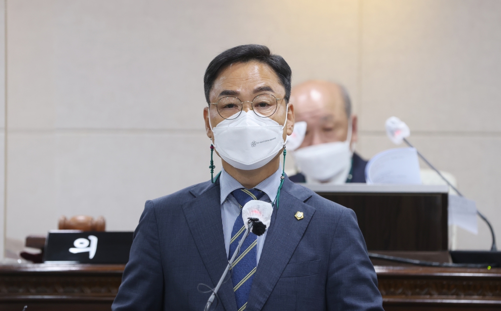 '제281회 홍성군의회 임시회 문병오 의원(홍성군 무형문화재 종합전수관 설치 제안) ' 게시글의 사진(1) '문병오_의원_5분_발언_.jpg'