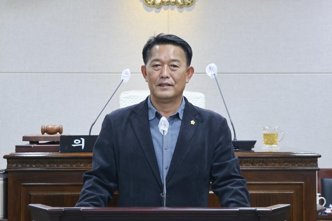 '제302회 임시회 폐회_5분발언_신동규 의원(옛것 불편한 것이 아닌 남겨야 할 유산)' 게시글의 사진(3) '5분 자유 발언(신동규)-2.jpg'