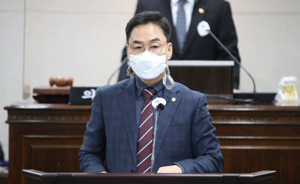 '제275회 임시회 문병오 의원(내포혁신도시 교통개선 제안)' 게시글의 사진(1) '문병오(더불어민주당)의원.jpg'