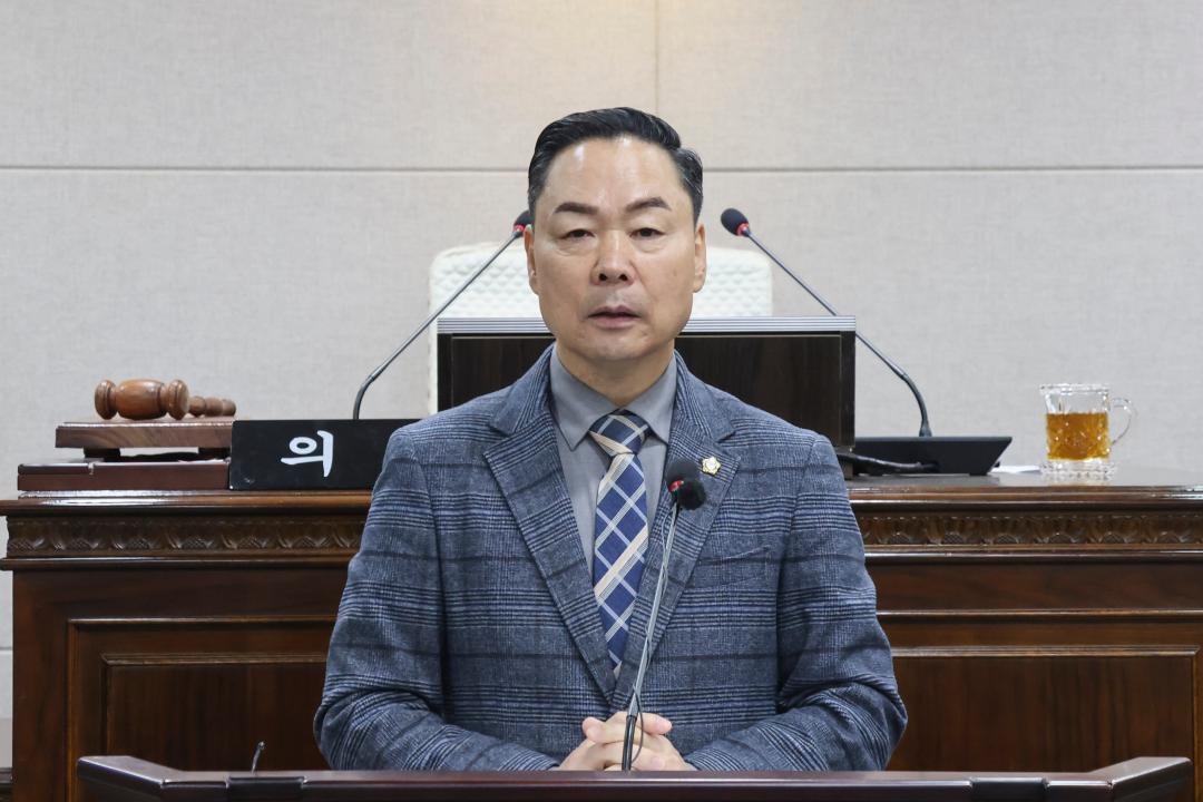 '제311회 임시회 개회_5분발언_문병오 의원(떠나는 유망주, 홍성에 남을 수 있도록!홍성군 중·고등학교 축구부 설치 제안)' 게시글의 사진(2) '5분발언 1_문병오 의원.jpg'