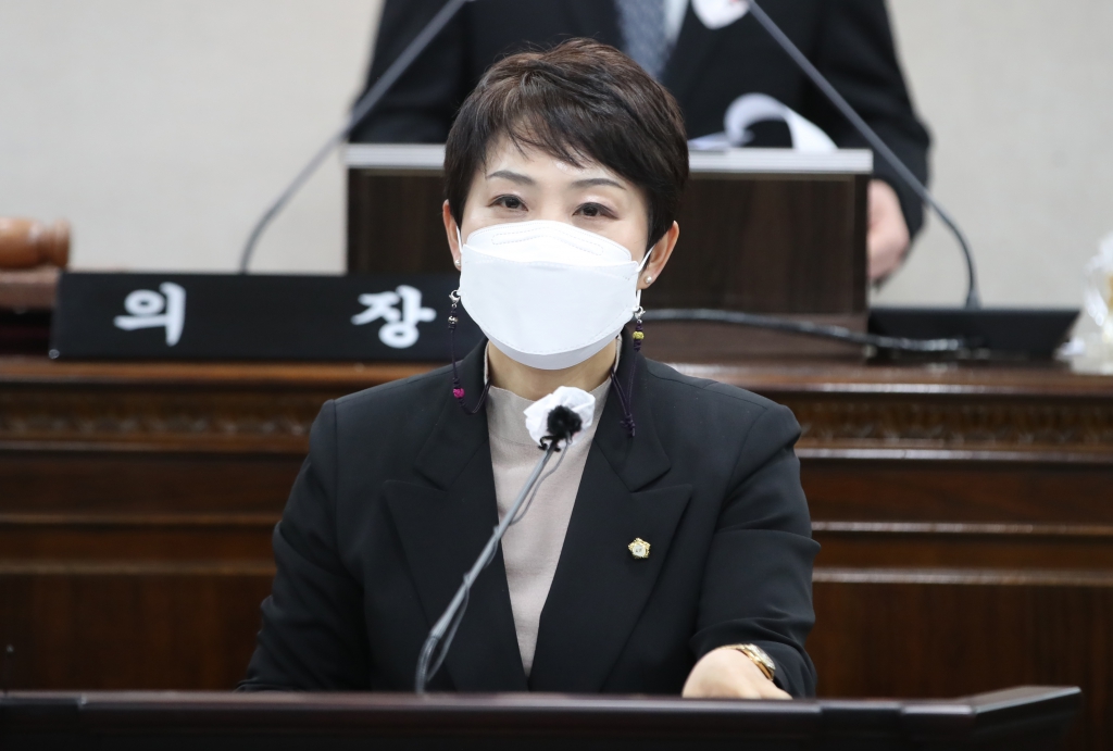 '제275회 임시회 김은미 의원(홍성전통시장 활성화 청년 정책이 답이다! 제안)' 게시글의 사진(1) '김은미(국민의힘)의원.jpg'