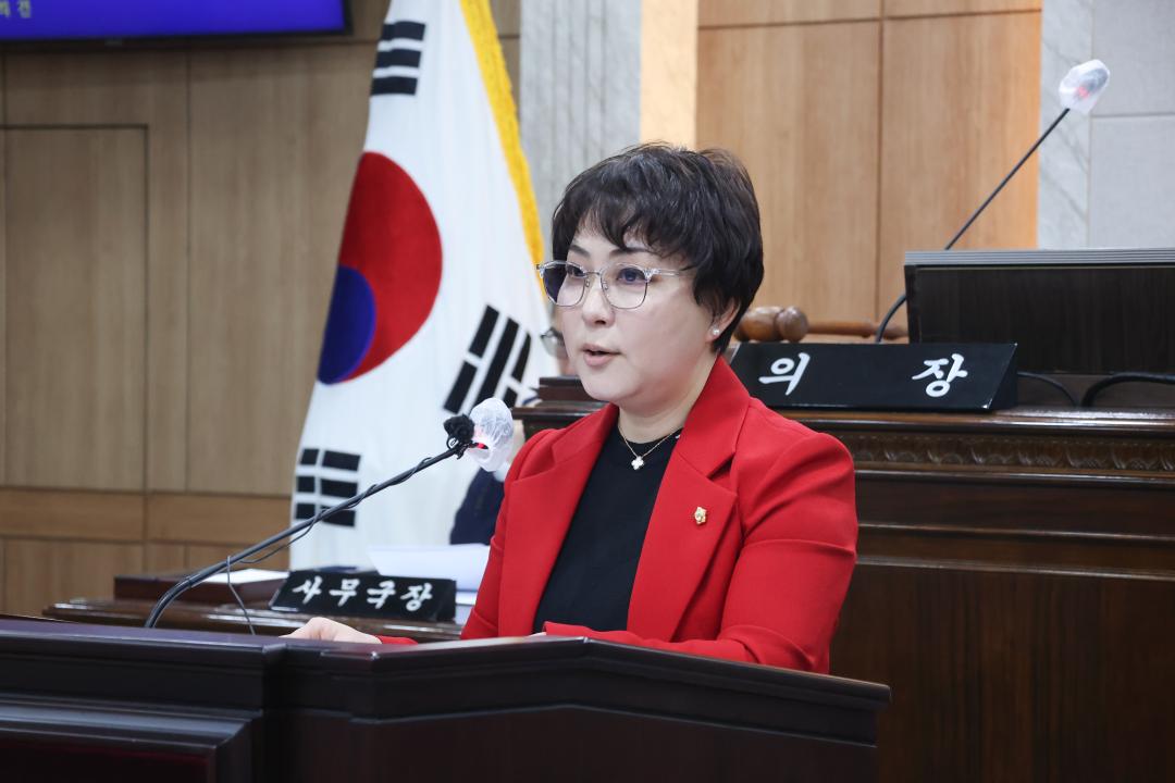 '제302회 임시회 개회_5분발언_김은미 의원(유기동물의 안전한 관리가 필요합니다.)' 게시글의 사진(4) '5분 자유 발언(김은미)-3.jpg'